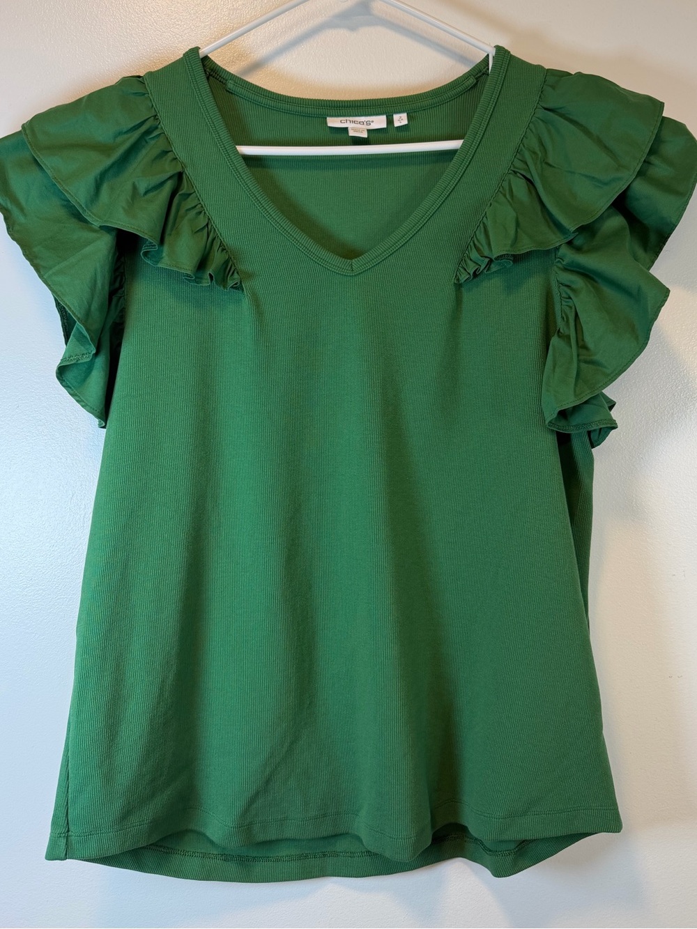 Chico’s Emerald Green Ruffle Flutter Sleeve V-Neck Ribbed Top Women’s Large